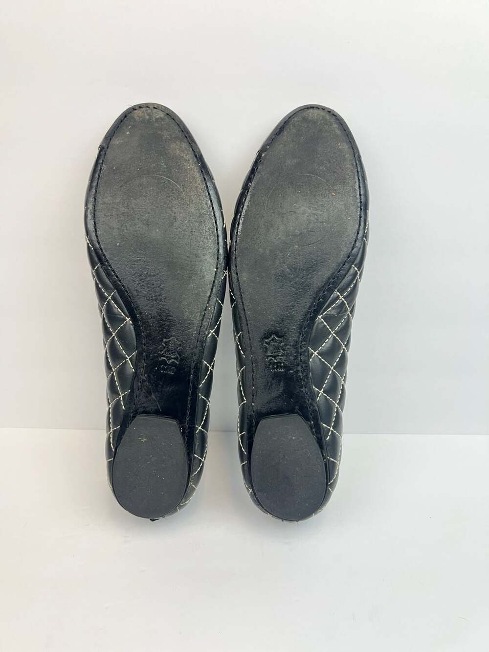 Tory Burch Kaitlin Quilted Leather Ballet Flats with Patent Cap Toe 11 M - Picture 4 of 8